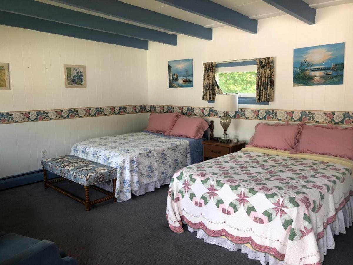 Claddagh Motel & Suites Рокпорт Екстериор снимка