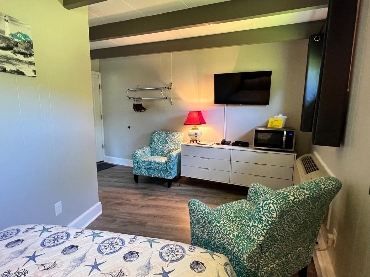 Claddagh Motel & Suites Рокпорт Екстериор снимка