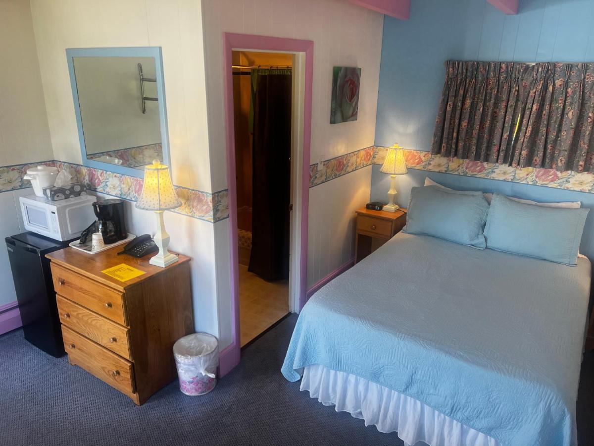 Claddagh Motel & Suites Рокпорт Екстериор снимка