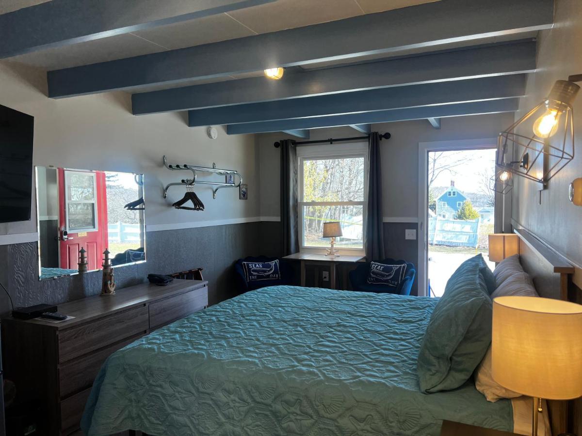 Claddagh Motel & Suites Рокпорт Екстериор снимка
