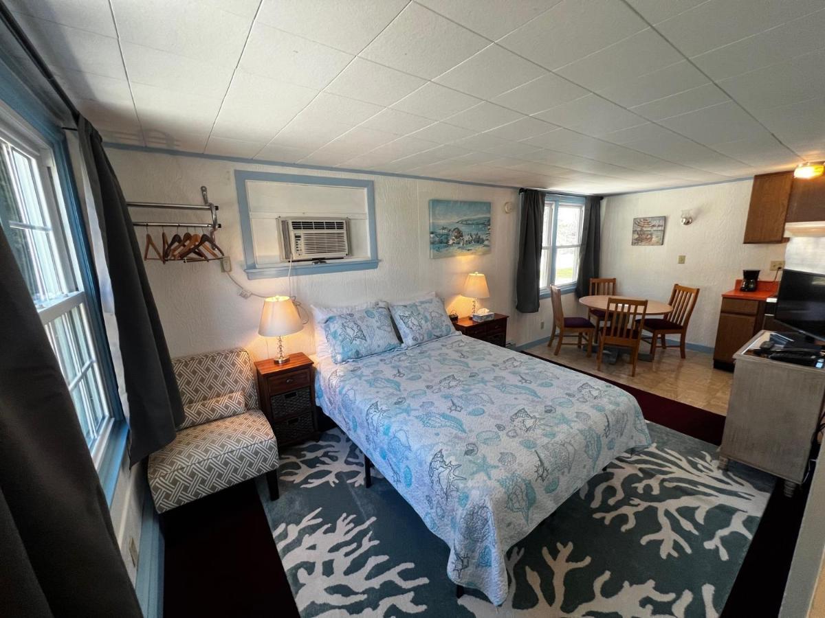 Claddagh Motel & Suites Рокпорт Екстериор снимка