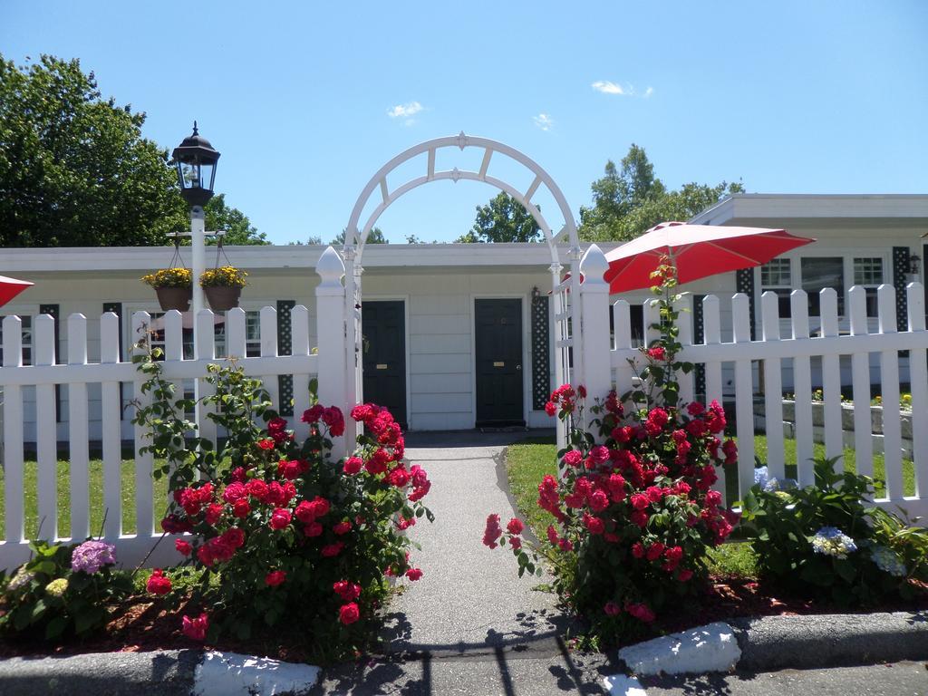 Claddagh Motel & Suites Рокпорт Екстериор снимка