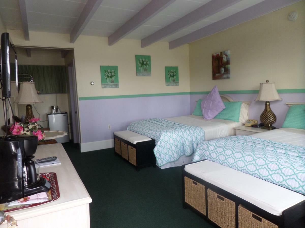 Claddagh Motel & Suites Рокпорт Екстериор снимка
